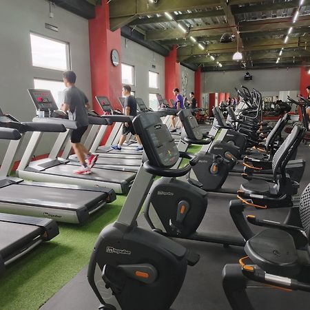 Hotel Santika Mega City Бекаси Екстериор снимка
