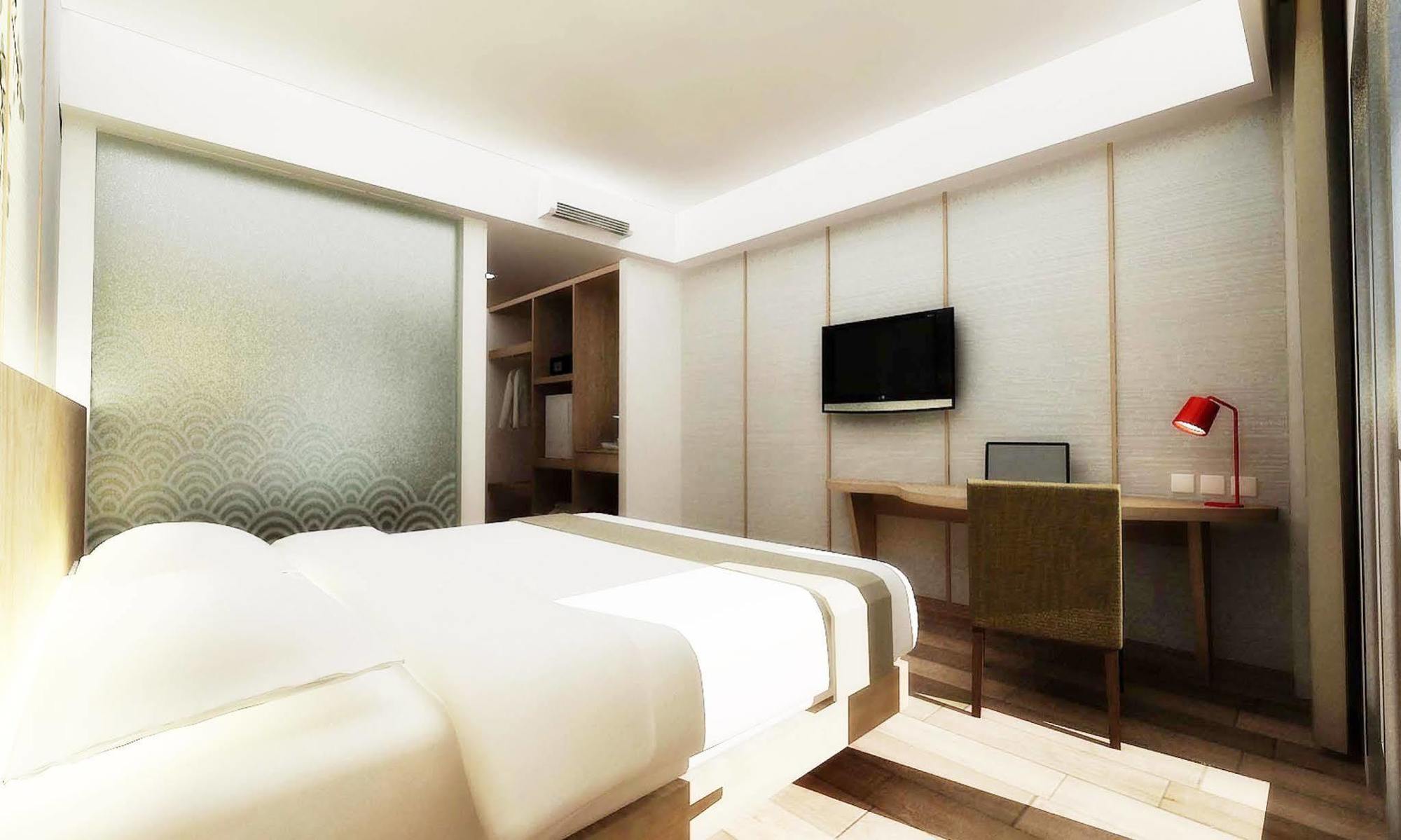 Hotel Santika Mega City Бекаси Екстериор снимка